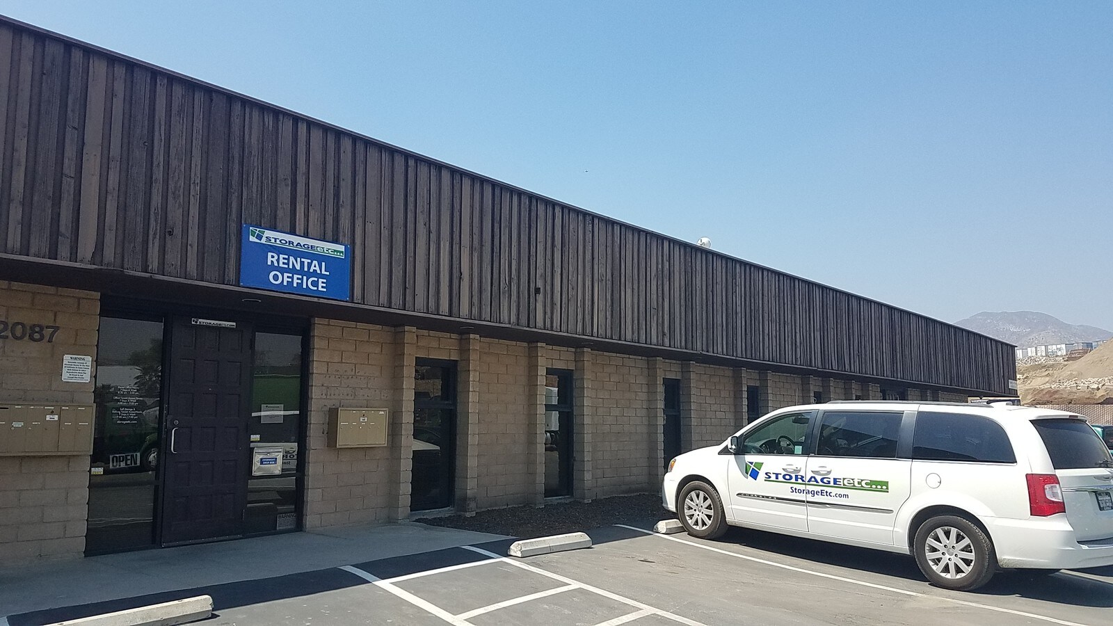 12087 Lopez Canyon Rd, Sylmar 91342 UK