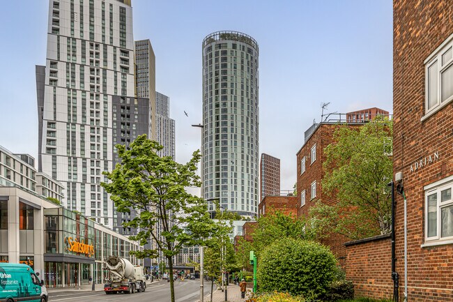 More details for 153 Wandsworth Rd, London - Office / Medical to Rent