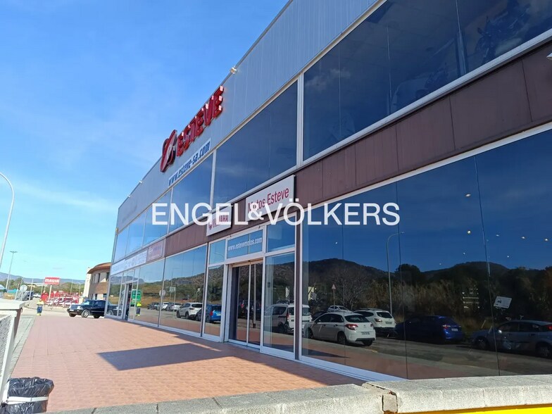 Industrial in El Vendrell, Tarragona for sale - Building Photo - Image 2 of 9