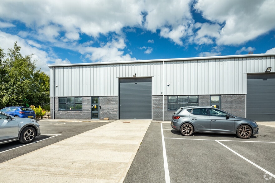 Longridge Rd, Preston to rent - Building Photo - Image 2 of 4