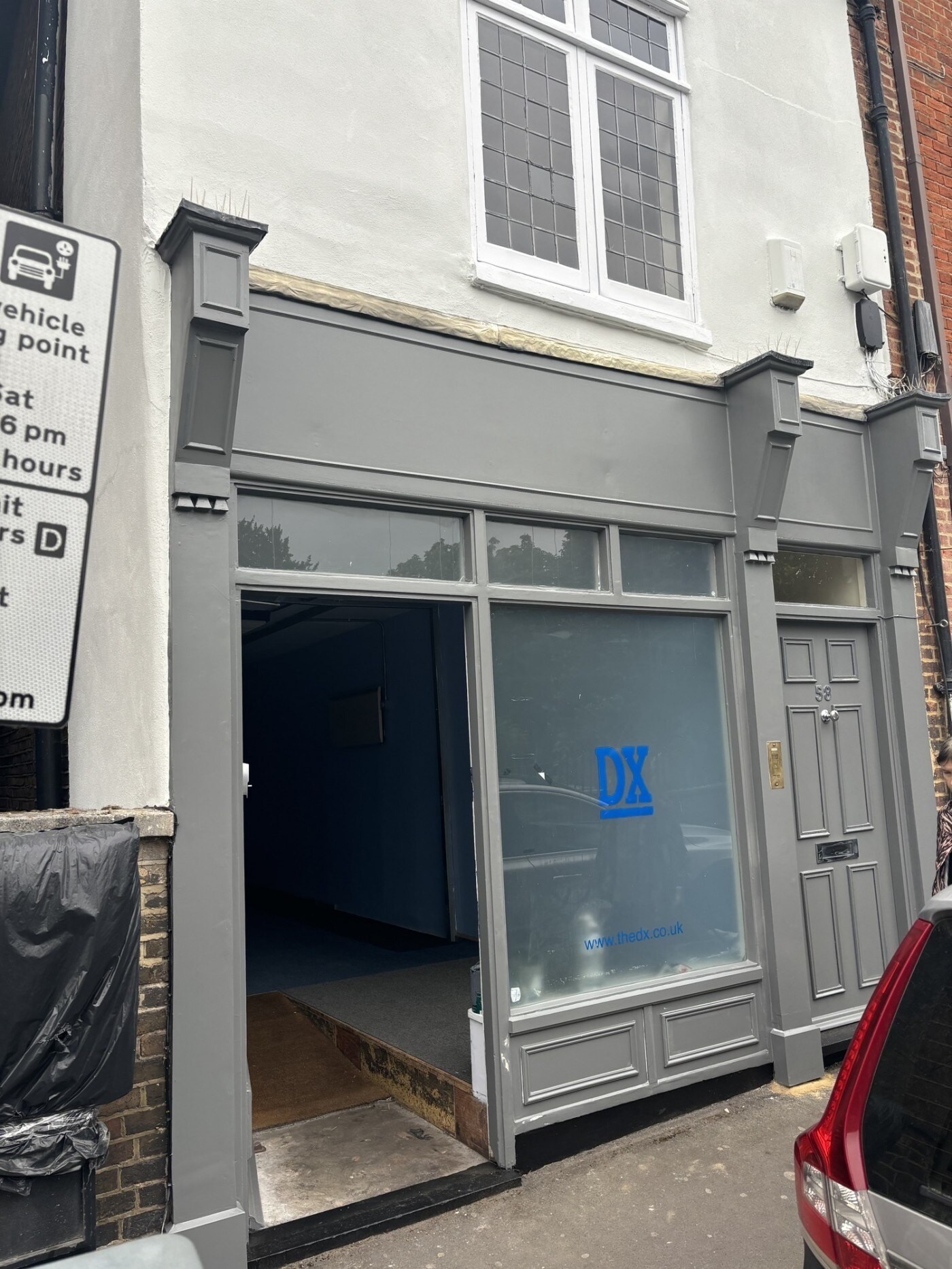 58 Quarry St, Guildford to rent Building Photo- Image 1 of 2