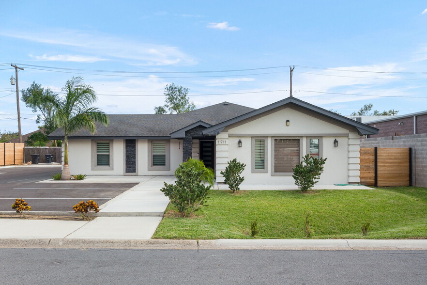 1711 Savannah Ave, McAllen, TX for sale - Primary Photo - Image 1 of 1