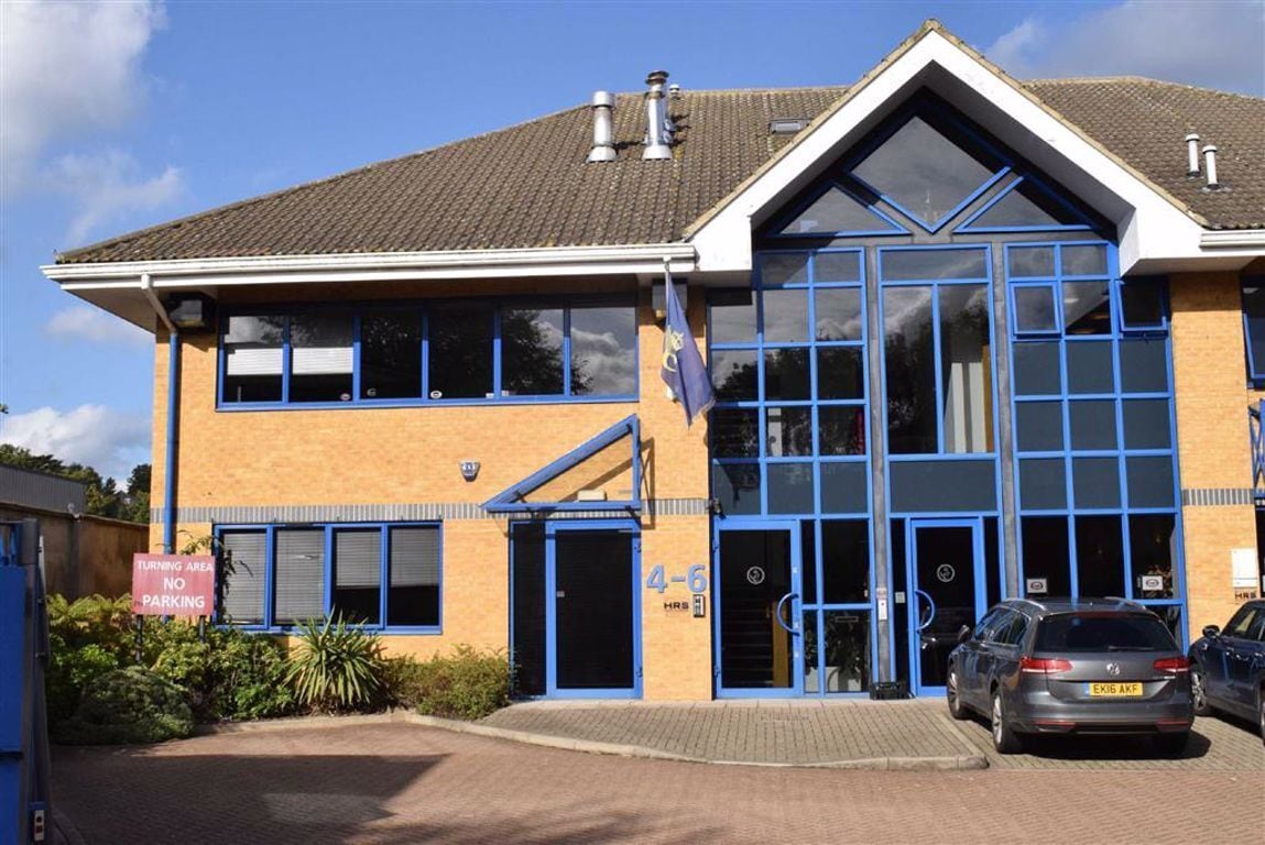Buckingham Court, Loughton to rent Primary Photo- Image 1 of 8