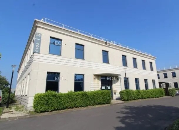 Office in Créteil to rent - Building Photo - Image 2 of 7