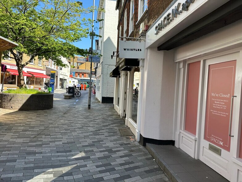 Retail in Unit 2, 2 Church St, Kingston Upon Thames to rent - Building Photo - Image 3 of 12