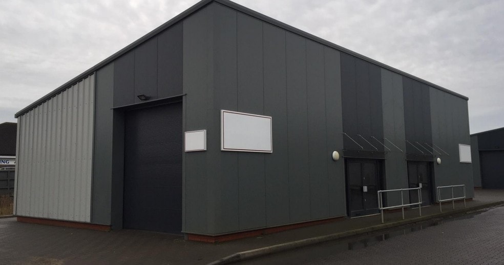 East Rd, Sleaford for sale - Primary Photo - Image 1 of 1