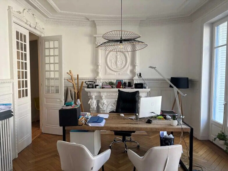 Office in Lyon to rent - Interior Photo - Image 3 of 4