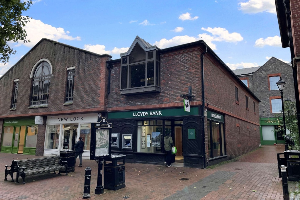 7-8 High St, Lewes to rent Building Photo- Image 1 of 2