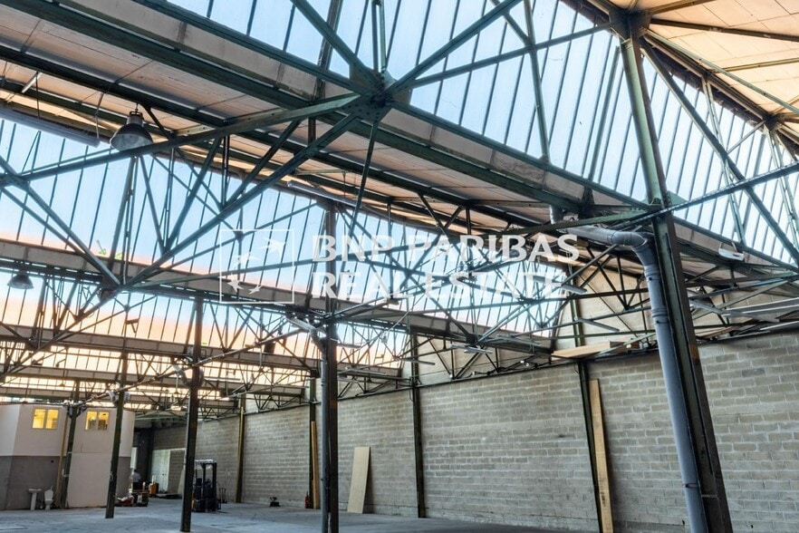 Light Industrial in Pantin for sale - Interior Photo - Image 3 of 8