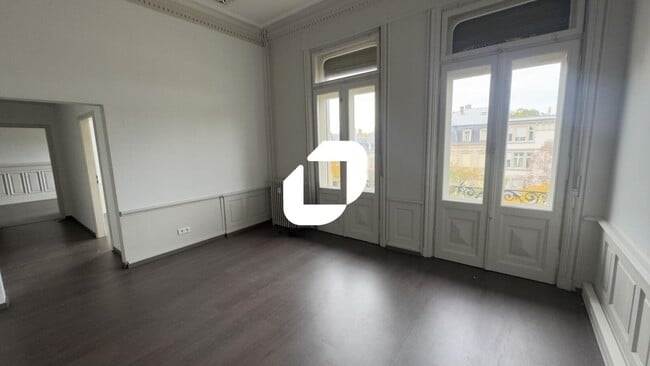Location Bureaux 68 m² à 175 m²