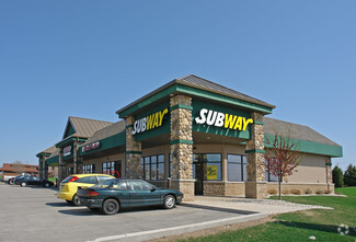 More details for 1301-1309 Memorial Dr, Watertown, WI - Retail for Rent