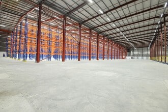 Touchet Hall Rd, Manchester to rent Interior Photo- Image 1 of 3