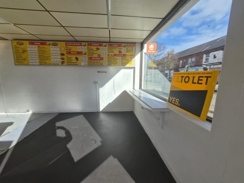 79 St. Johns Rd, Liverpool to rent Interior Photo- Image 1 of 16