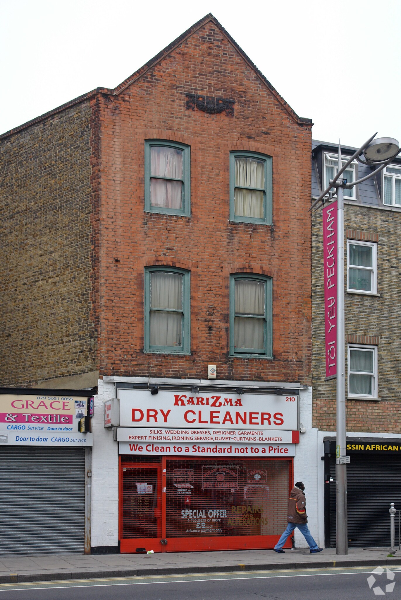 210 Rye Ln, London for sale Primary Photo- Image 1 of 1