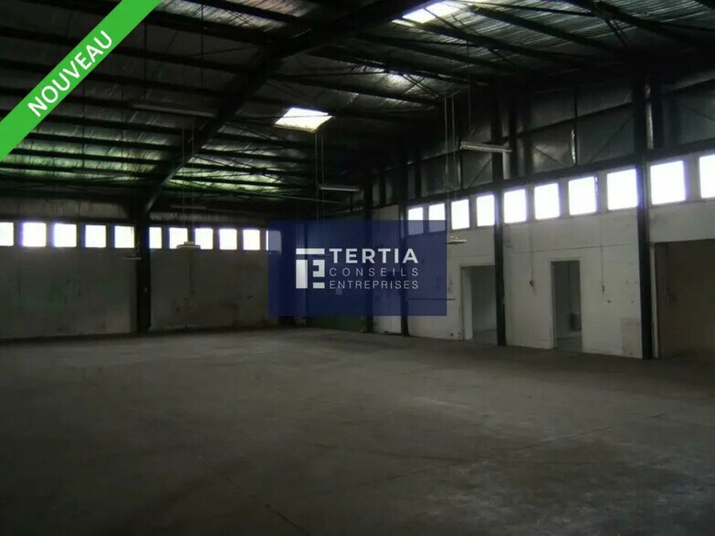 Light Industrial in Montpellier to rent - Interior Photo - Image 2 of 4