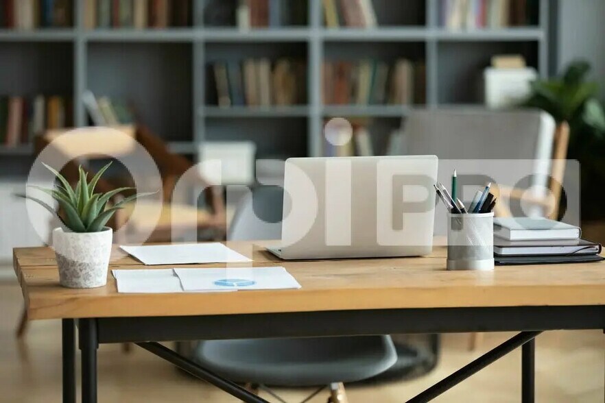 Office in Villefranche-sur-Saône to rent - Interior Photo - Image 1 of 1