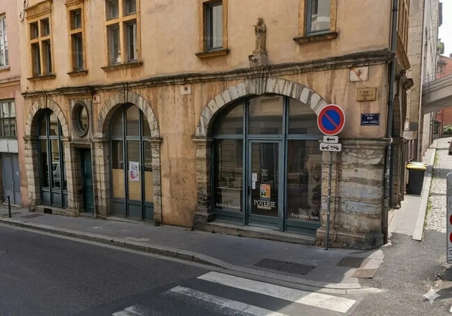 Location Commerce 71 m²