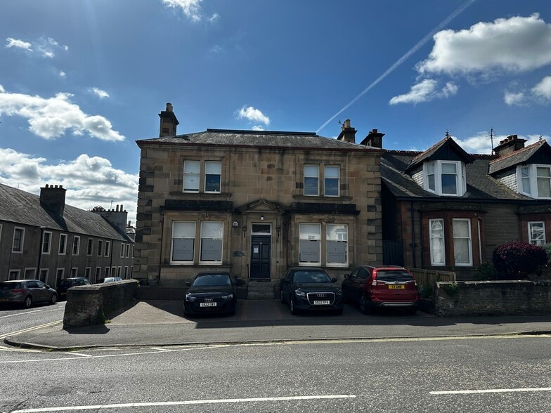 10 Barossa Pl, Perth to rent - Building Photo - Image 2 of 9