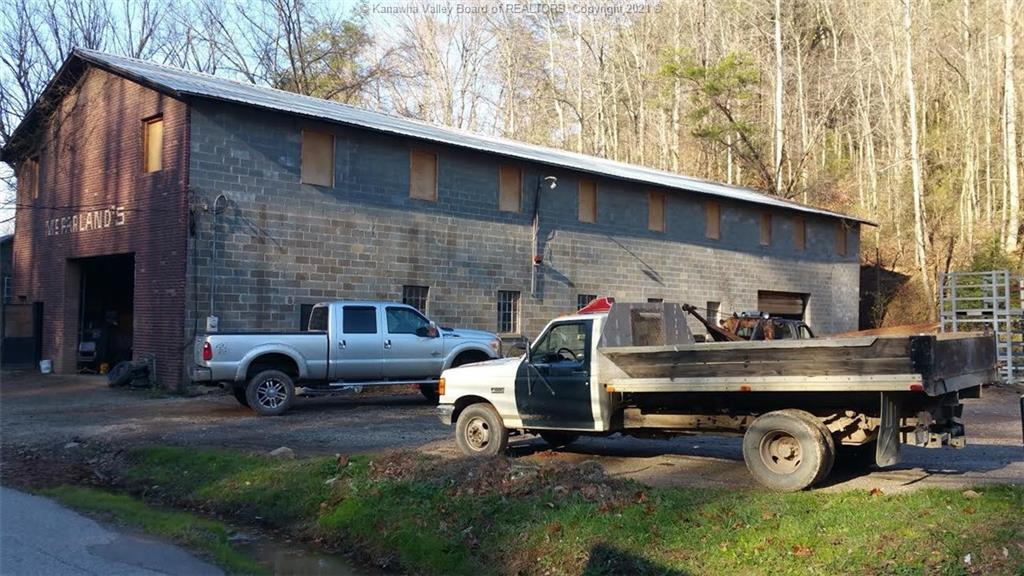 1222 Wolf Pen Dr, Charleston, WV for sale Primary Photo- Image 1 of 1