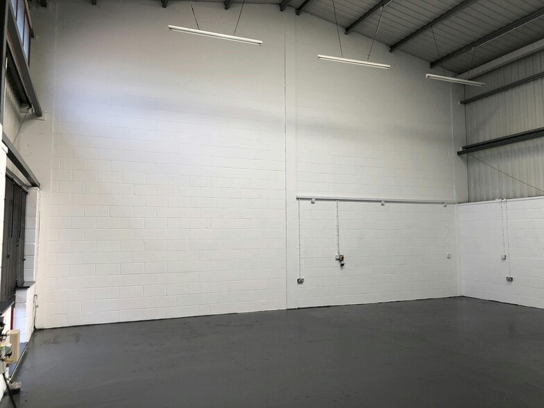 Wellbeck Way, Peterborough to rent - Building Photo - Image 3 of 9
