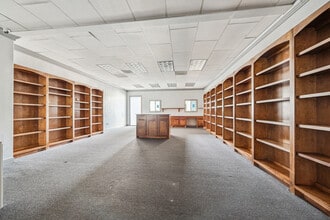 3922-3936 Old Spanish Trl, Houston, TX to rent Building Photo- Image 2 of 2