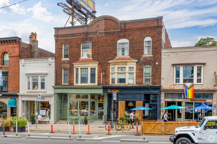 1066 Yonge St, Toronto, ON for sale - Primary Photo - Image 1 of 3