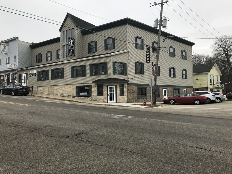 10331 N Main St, Richmond, IL for sale - Primary Photo - Image 1 of 8