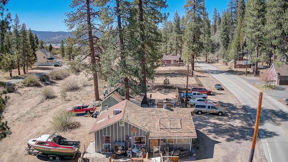 39129 N Shore Dr, Fawnskin, CA for sale - Primary Photo - Image 1 of 1