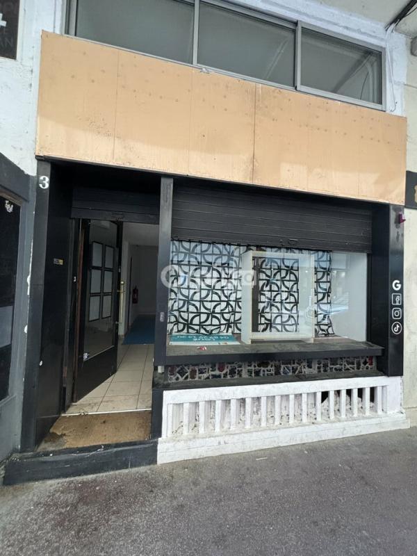 Retail in Toulon to rent Building Photo- Image 1 of 5