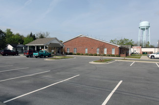 More details for 153 E Mclean St, Saint Pauls, NC - Office for Rent