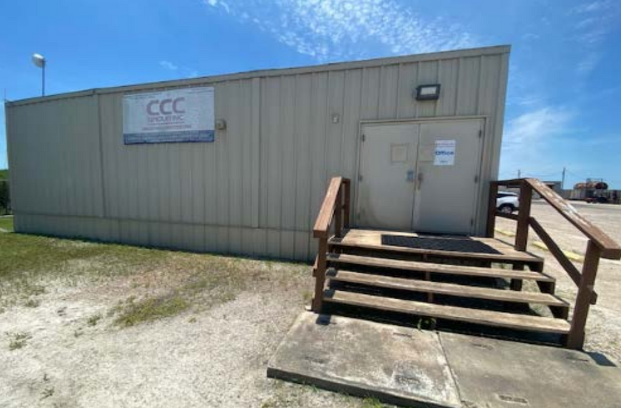 5231B Hanselman Rd, Victoria, TX for sale - Building Photo - Image 1 of 1