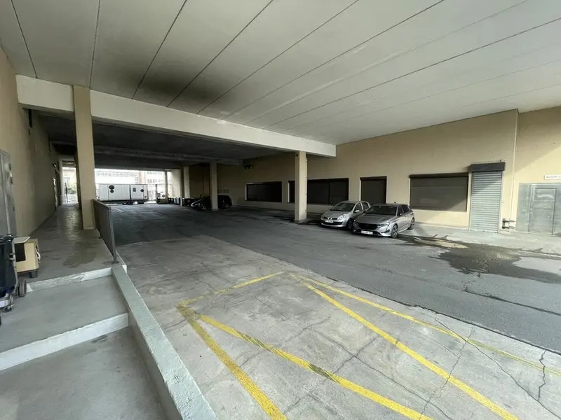 Light Industrial in Drancy to rent Building Photo- Image 1 of 9