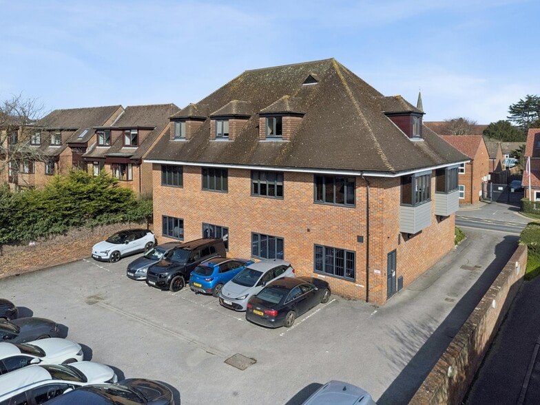 49-51 Dean St, Marlow to rent - Building Photo - Image 2 of 6