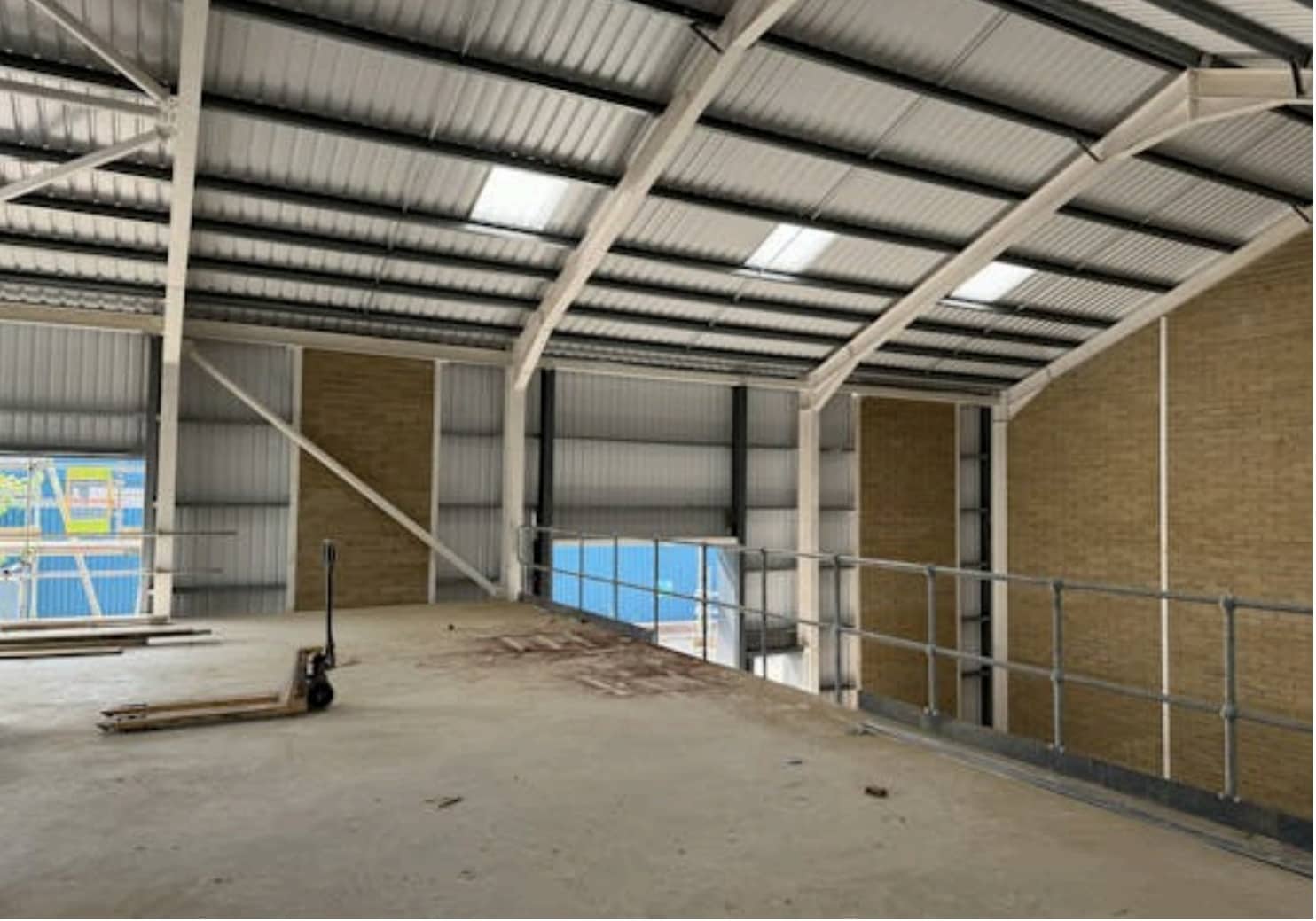 76 Lincoln Rd, High Wycombe to rent Interior Photo- Image 1 of 7