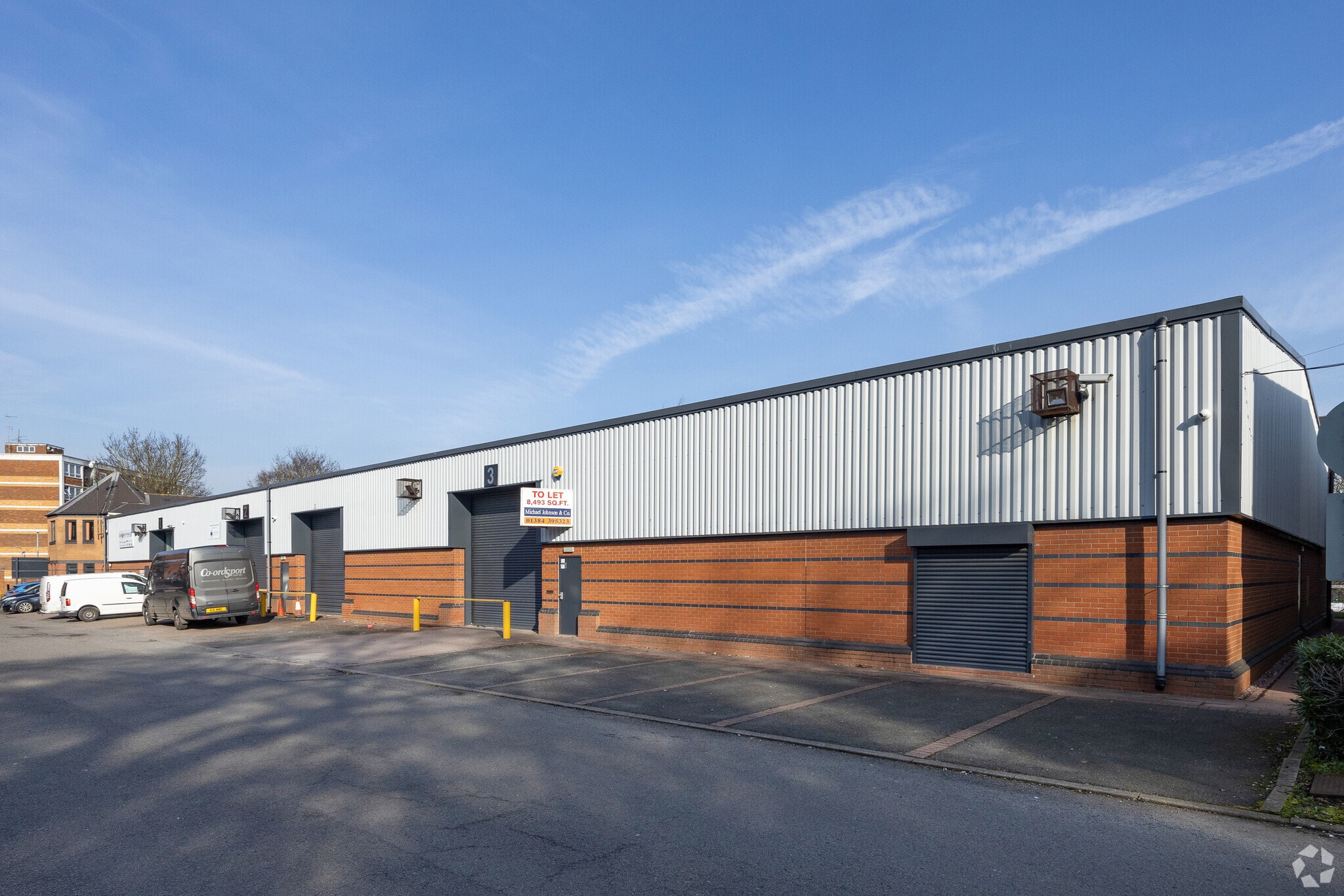 Cleton St, Tipton to rent Primary Photo- Image 1 of 6