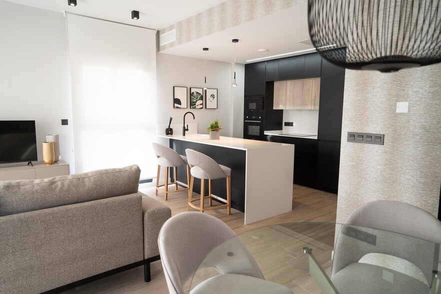 Land in Torrevieja, Alicante for sale - Interior Photo - Image 2 of 50