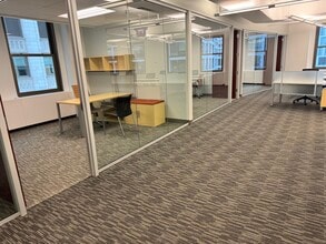 400 N Michigan Ave, Chicago, IL for rent Interior Photo- Image 1 of 4