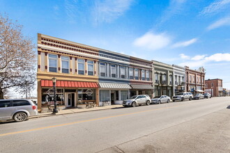 314 S Oak St, California, MO for sale Primary Photo- Image 1 of 1