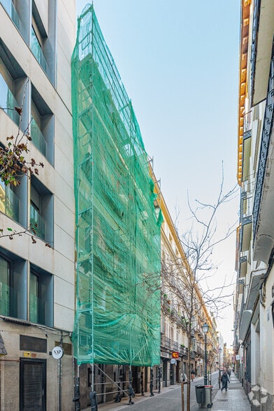 Build-to-Rent in Madrid, Madrid for sale - Building Photo - Image 2 of 2
