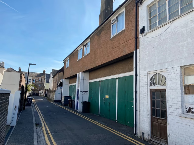 3-5 Lushington Ln, Eastbourne for sale - Building Photo - Image 2 of 15