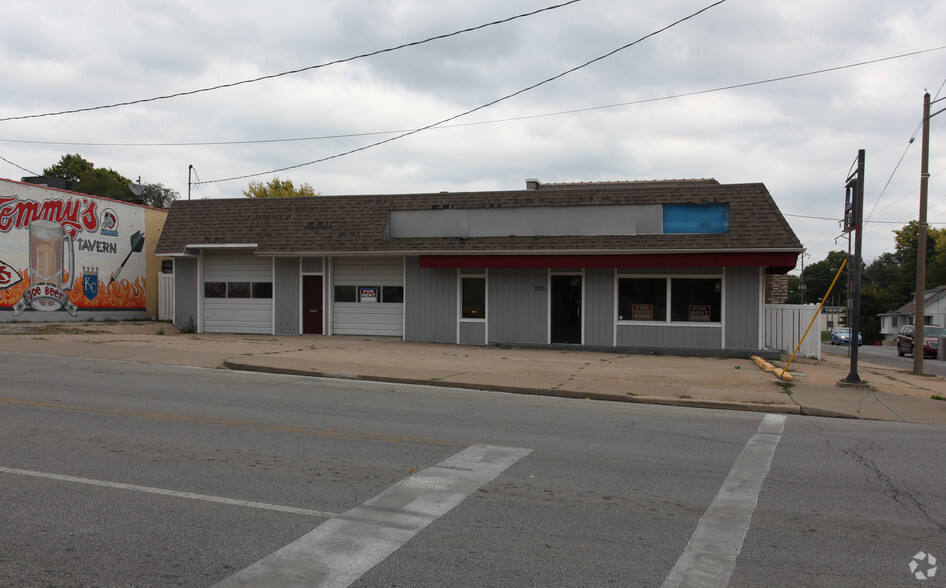 225 S Main St, Independence, MO for sale - Primary Photo - Image 1 of 1