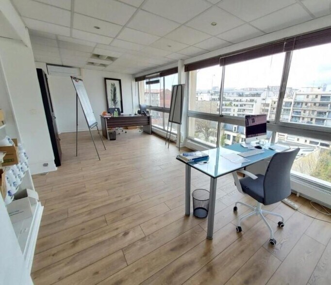 Office in Puteaux to rent - Interior Photo - Image 3 of 4