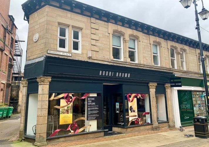 7 Market Pl, Harrogate for sale Primary Photo- Image 1 of 1