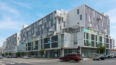 900 N La Brea Ave, West Hollywood, CA for rent Building Photo- Image 1 of 5