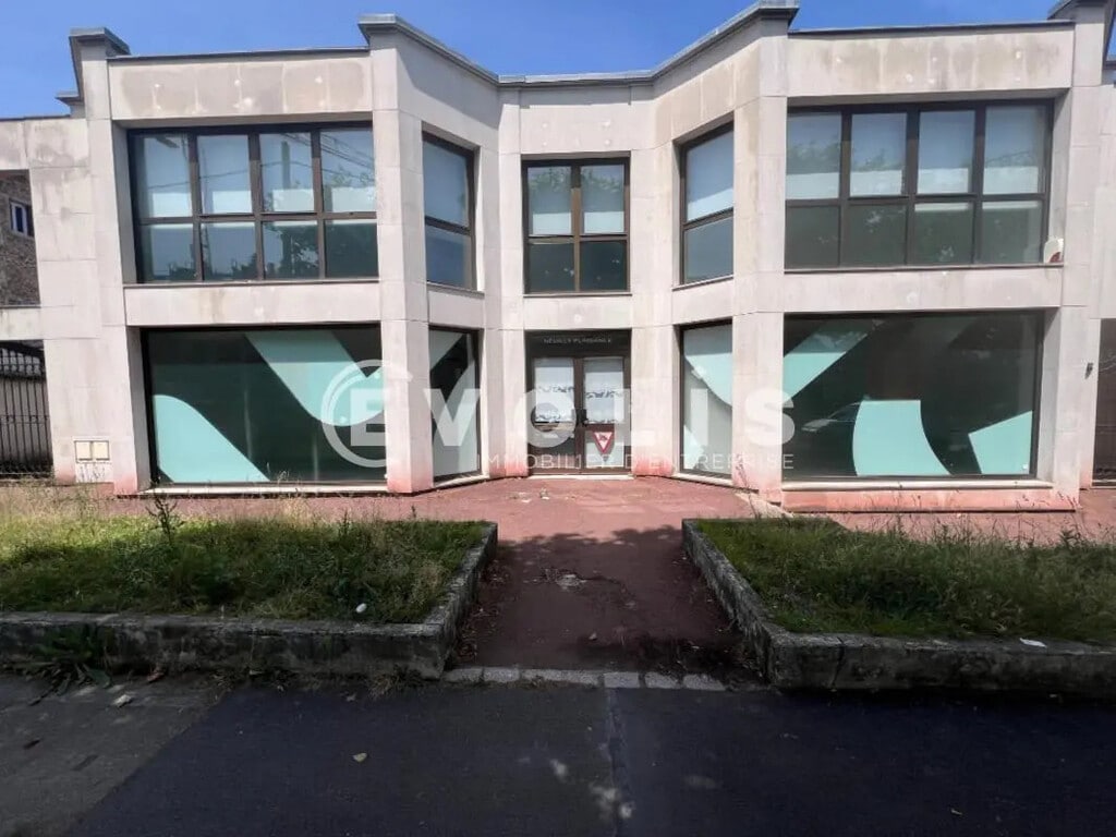 Location Bureaux 220 m² - Photo 1