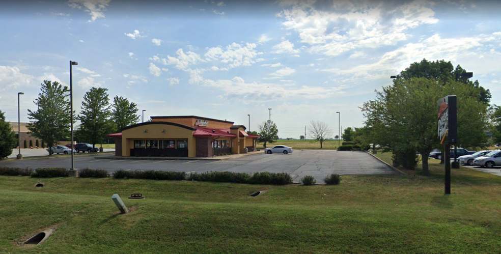 910 S Route 51, Forsyth, IL for sale - Primary Photo - Image 1 of 1