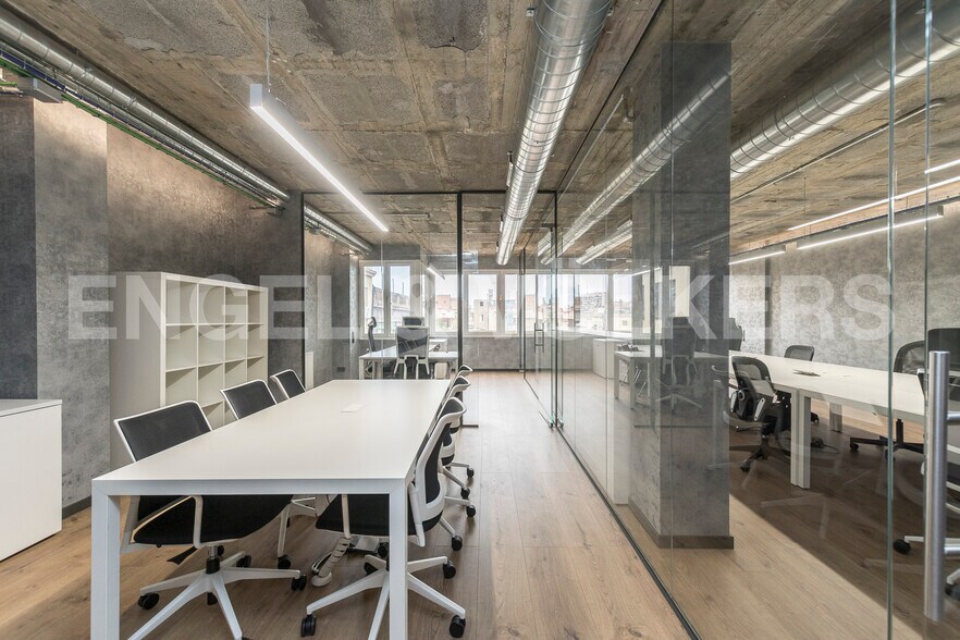 Office in Barcelona, Barcelona to rent - Interior Photo - Image 1 of 1