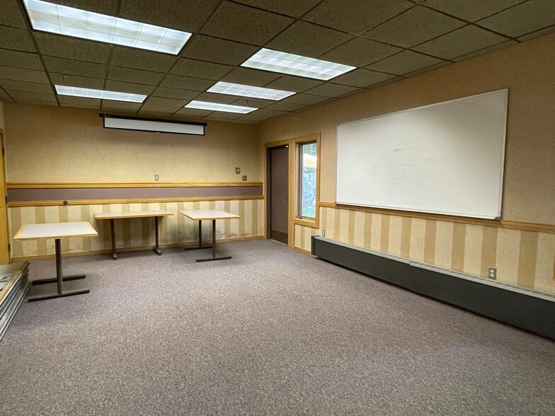 184 High Ridge, Killington, VT to rent - Building Photo - Image 2 of 6