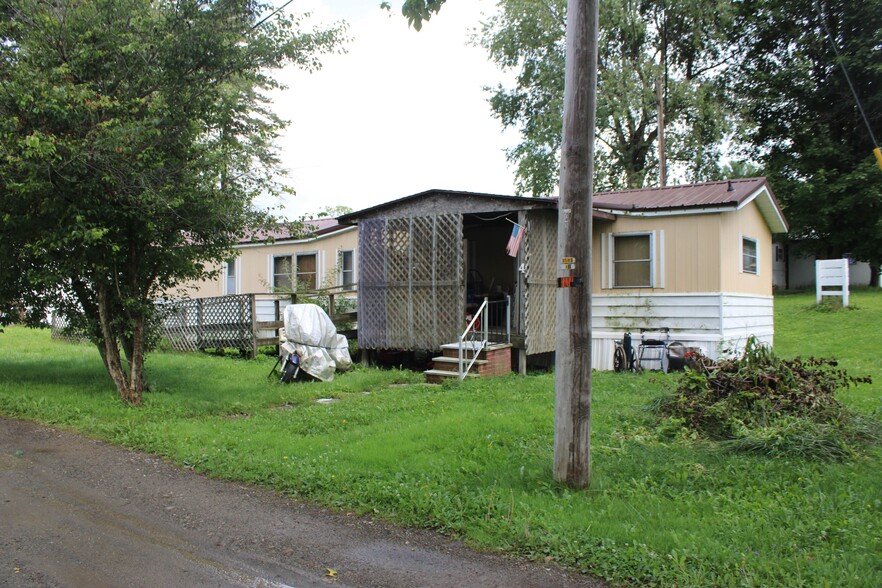 27 Main St, Sinclairville, NY for sale - Building Photo - Image 3 of 15