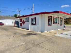 801 S Main St, Blackwell, OK for sale Primary Photo- Image 1 of 18